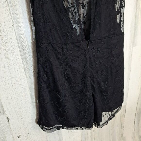 NWT 4SI3NNA Romper - Picture 8 of 8